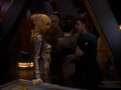 Star Trek: Deep Space Nine Screencaps "Accession" (S4:E17)