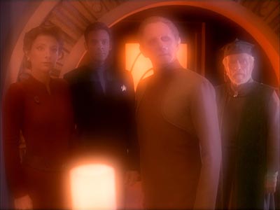 Star Trek: Deep Space Nine Screencaps "Accession" (S4:E17)
