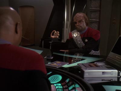 Star Trek: Deep Space Nine Screencaps "Rules of Engagement" (S4:E18)