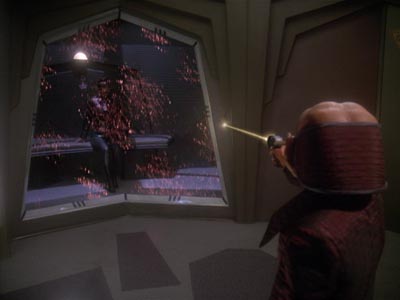 Star Trek: Deep Space Nine Screencaps "Shattered Mirror" (S4:E20)