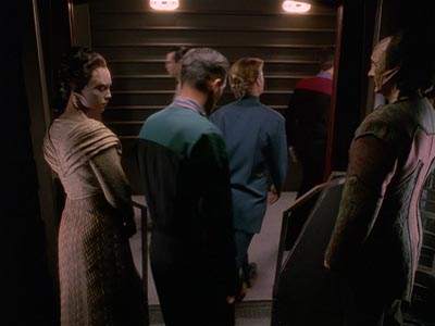 Star Trek: Deep Space Nine Screencaps "For the Cause" (S4:E22)