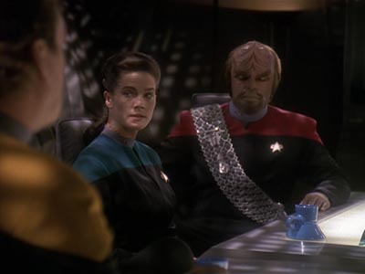 Star Trek: Deep Space Nine Screencaps "For the Cause" (S4:E22)