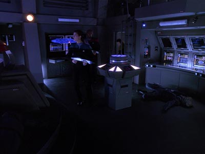 Star Trek: Deep Space Nine Screencaps "To the Death" (S4:E23)