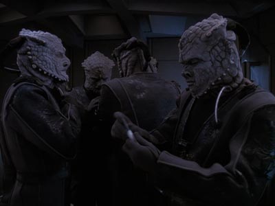 Star Trek: Deep Space Nine Screencaps "To the Death" (S4:E23)