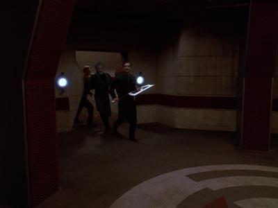 Star Trek: Deep Space Nine Screencaps "To the Death" (S4:E23)