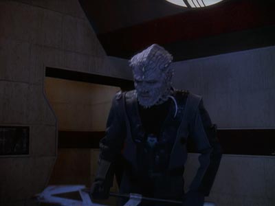 Star Trek: Deep Space Nine Screencaps "To the Death" (S4:E23)