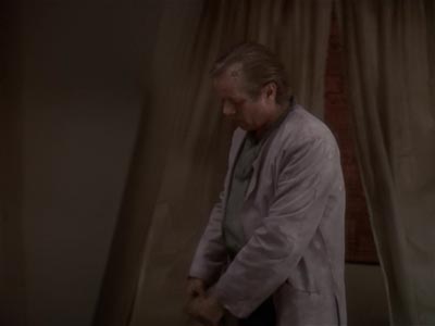 Star Trek: Deep Space Nine Screencaps "The Quickening" (S4:E24)