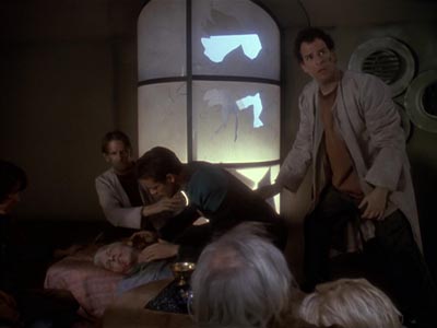 Star Trek: Deep Space Nine Screencaps "The Quickening" (S4:E24)