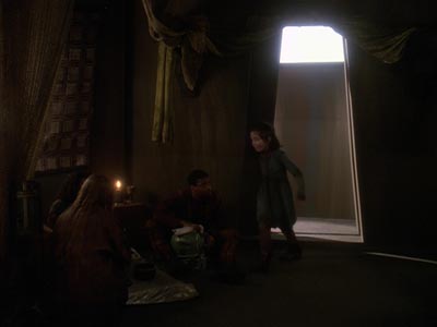 Star Trek: Deep Space Nine Screencaps "The Quickening" (S4:E24)