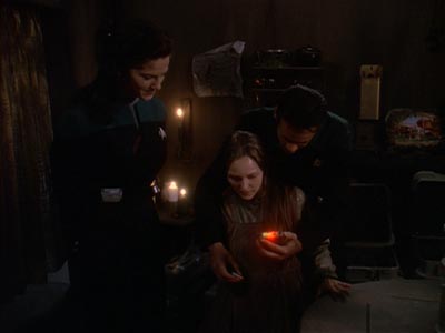 Star Trek: Deep Space Nine Screencaps "The Quickening" (S4:E24)