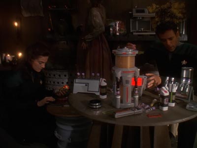 Star Trek: Deep Space Nine Screencaps "The Quickening" (S4:E24)
