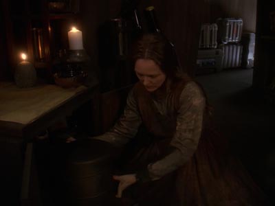 Star Trek: Deep Space Nine Screencaps "The Quickening" (S4:E24)