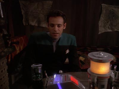 Star Trek: Deep Space Nine Screencaps "The Quickening" (S4:E24)