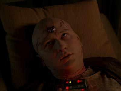 Star Trek: Deep Space Nine Screencaps "The Quickening" (S4:E24)