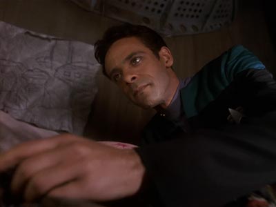 Star Trek: Deep Space Nine Screencaps "The Quickening" (S4:E24)