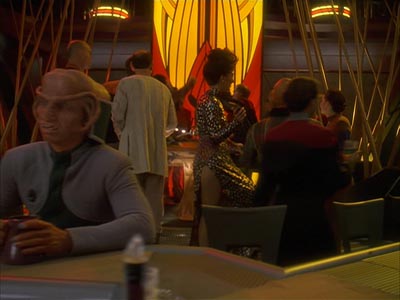 Star Trek: Deep Space Nine Screencaps "Body Parts" (S4:E25)