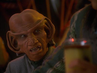 Star Trek: Deep Space Nine Screencaps "Body Parts" (S4:E25)