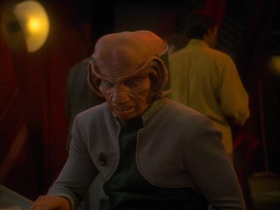 Star Trek: Deep Space Nine Screencaps "Body Parts" (S4:E25)