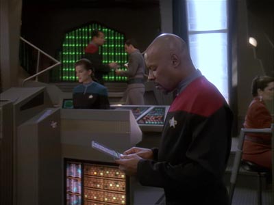 Star Trek: Deep Space Nine Screencaps "Body Parts" (S4:E25)