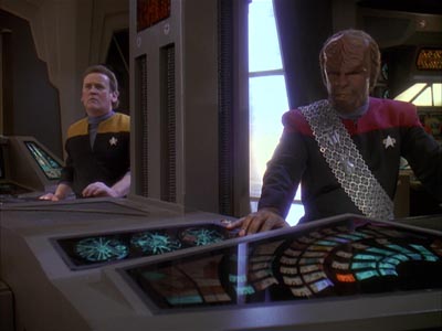 Star Trek: Deep Space Nine Screencaps "Body Parts" (S4:E25)