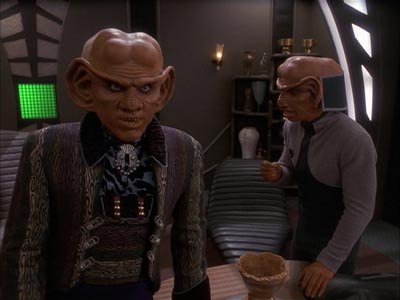 Star Trek: Deep Space Nine Screencaps "Body Parts" (S4:E25)