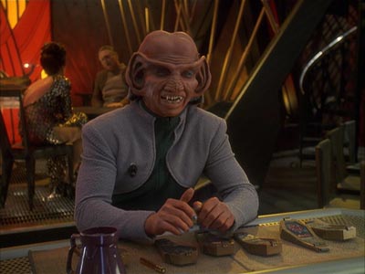 Star Trek: Deep Space Nine Screencaps "Body Parts" (S4:E25)