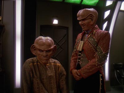 Star Trek: Deep Space Nine Screencaps "Body Parts" (S4:E25)