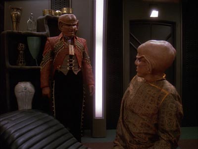 Star Trek: Deep Space Nine Screencaps "Body Parts" (S4:E25)