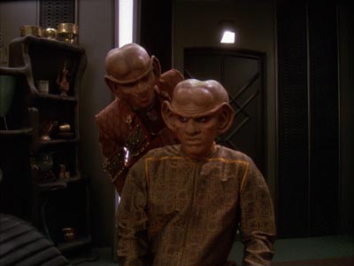 Star Trek: Deep Space Nine Screencaps "Body Parts" (S4:E25)