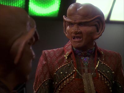 Star Trek: Deep Space Nine Screencaps "Body Parts" (S4:E25)