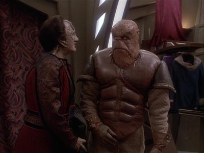 Star Trek: Deep Space Nine Screencaps "Body Parts" (S4:E25)