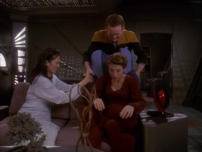 Star Trek: Deep Space Nine Screencaps "Body Parts" (S4:E25)