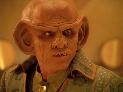 Star Trek: Deep Space Nine Screencaps "Body Parts" (S4:E25)