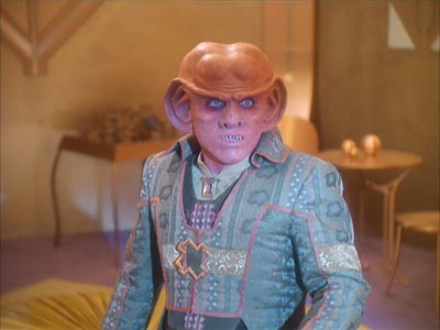Star Trek: Deep Space Nine Screencaps "Body Parts" (S4:E25)