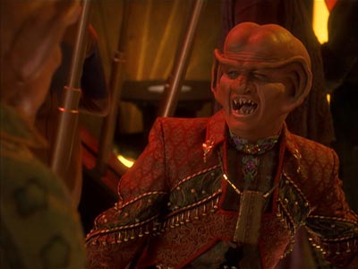 Star Trek: Deep Space Nine Screencaps "Body Parts" (S4:E25)