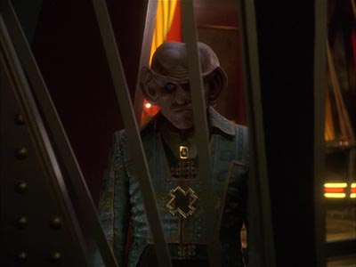 Star Trek: Deep Space Nine Screencaps "Body Parts" (S4:E25)