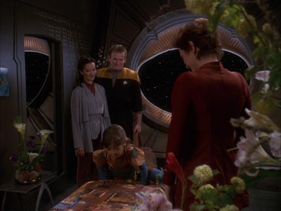 Star Trek: Deep Space Nine Screencaps "Body Parts" (S4:E25)