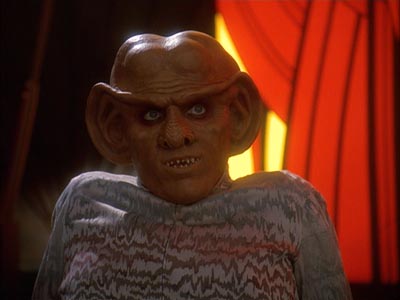 Star Trek: Deep Space Nine Screencaps "Body Parts" (S4:E25)