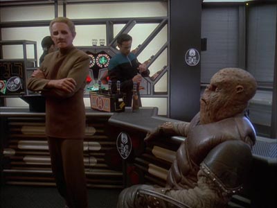 Star Trek: Deep Space Nine Screencaps "Body Parts" (S4:E25)