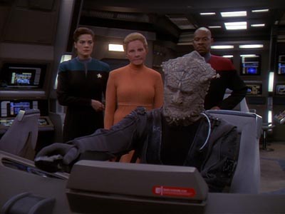 Star Trek: Deep Space Nine Screencaps "Broken Link" (S4:E26)