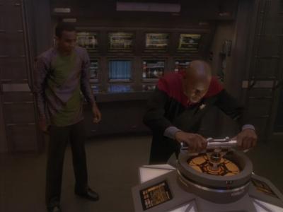 Star Trek: Deep Space Nine Screencaps "The Visitor" (S4:E3)