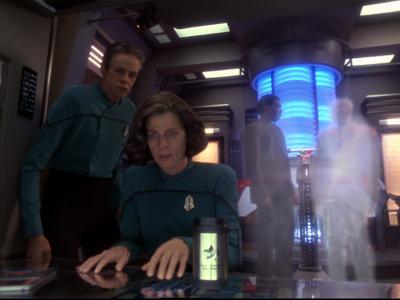 Star Trek: Deep Space Nine Screencaps "The Visitor" (S4:E3)
