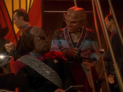 Star Trek: Deep Space Nine Screencaps "Hippocratic Oath" (S4:E4)