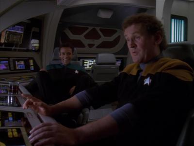 Star Trek: Deep Space Nine Screencaps "Hippocratic Oath" (S4:E4)