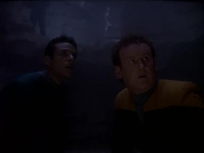 Star Trek: Deep Space Nine Screencaps "Hippocratic Oath" (S4:E4)