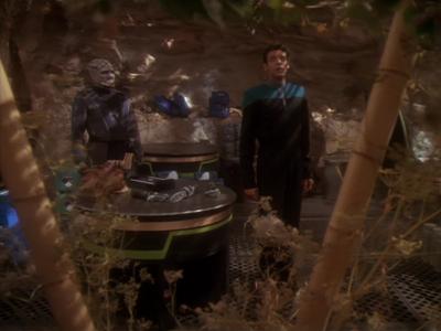 Star Trek: Deep Space Nine Screencaps "Hippocratic Oath" (S4:E4)