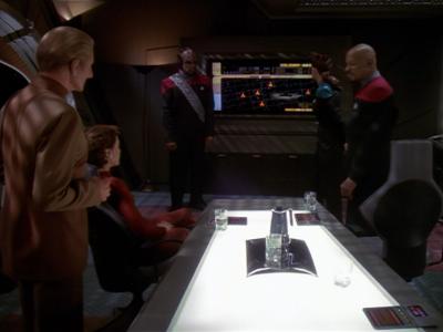 Star Trek: Deep Space Nine Screencaps "Hippocratic Oath" (S4:E4)
