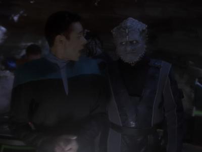 Star Trek: Deep Space Nine Screencaps "Hippocratic Oath" (S4:E4)