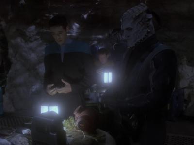 Star Trek: Deep Space Nine Screencaps "Hippocratic Oath" (S4:E4)