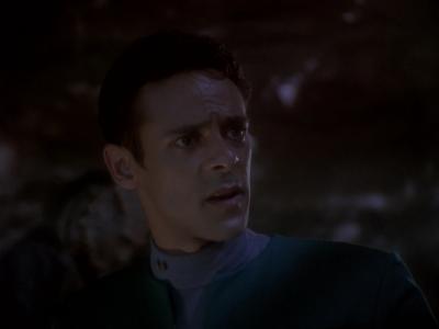 Star Trek: Deep Space Nine Screencaps "Hippocratic Oath" (S4:E4)